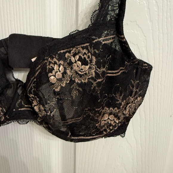 Victoria’s Secret Body Unlined Demi Bra Black Nude Lace Women’s Size 36DD Sexy - Picture 2 of 5